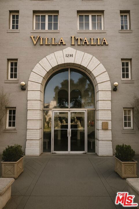 Photo of Listing #25590037