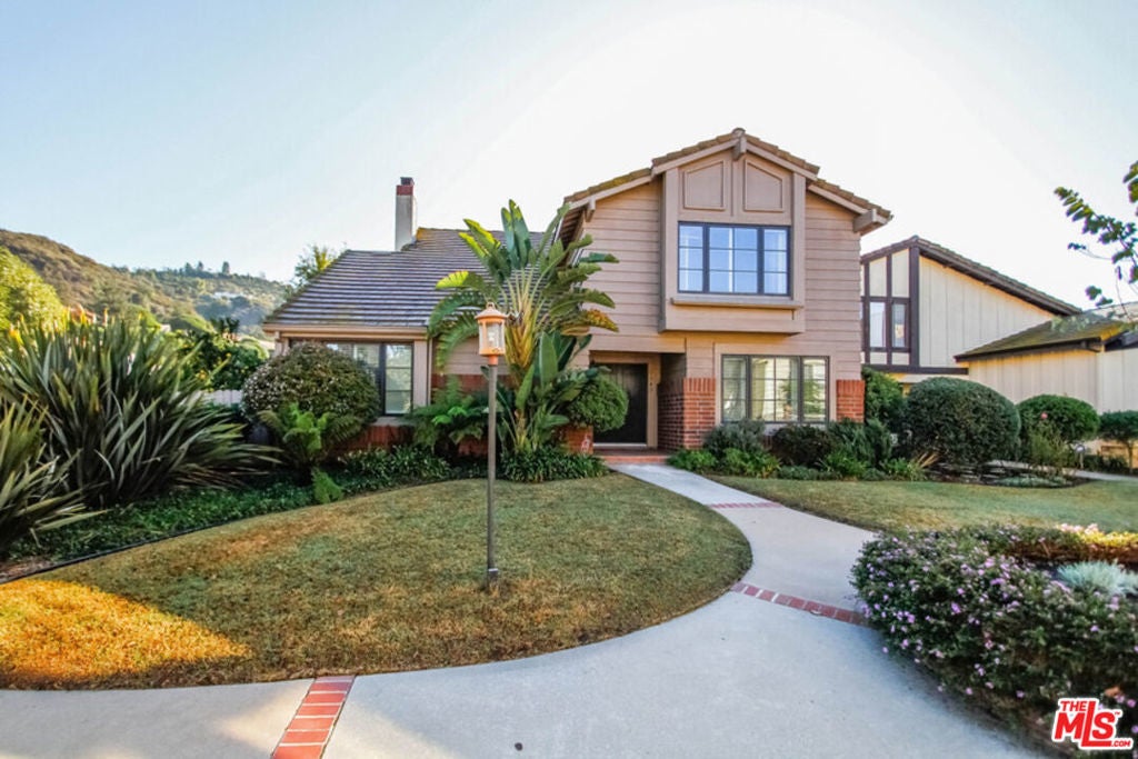 Photo of Listing #25590673