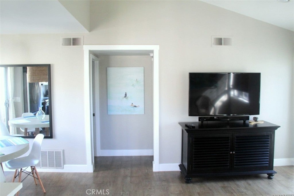 Photo of Listing #OC25203729