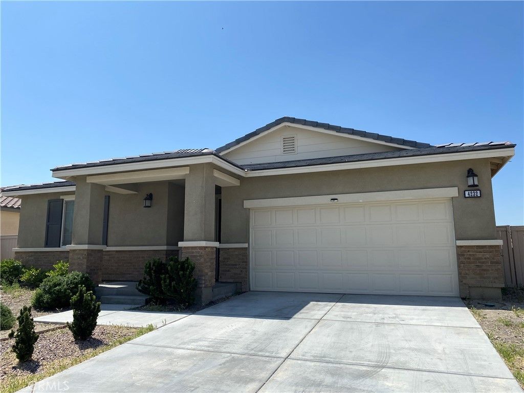 4232 Ivesbrook Street, Lancaster