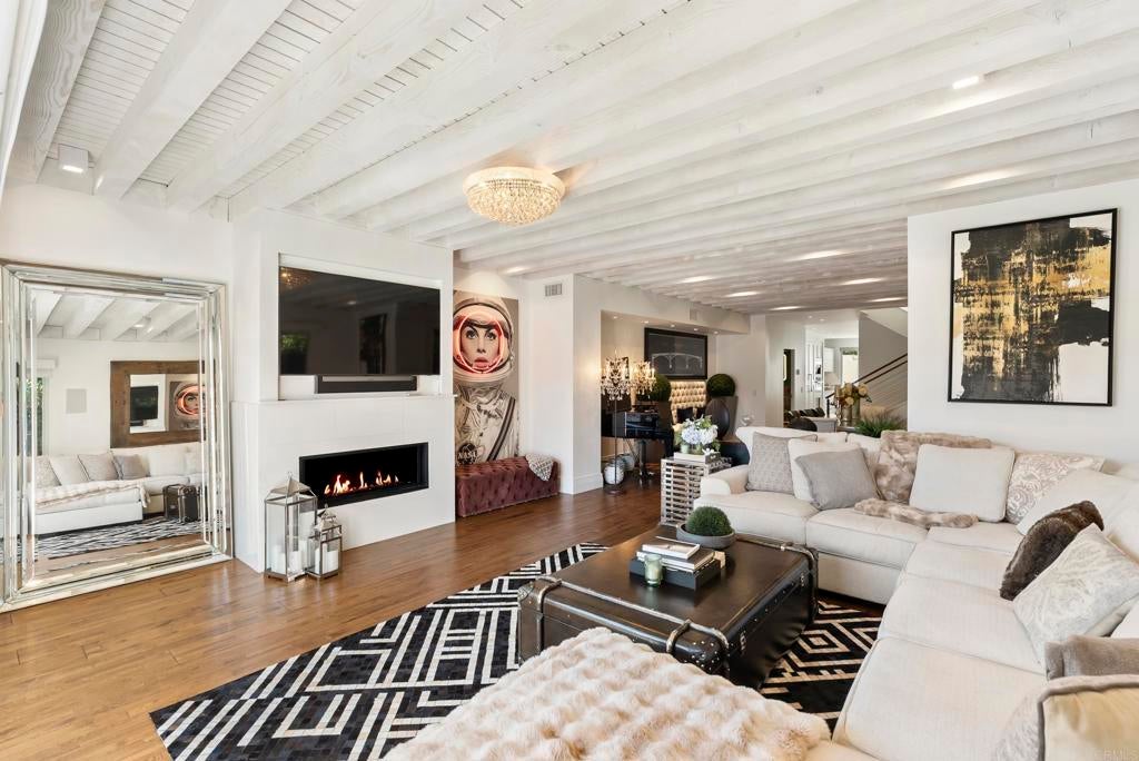 Photo of Listing #NDP2508964