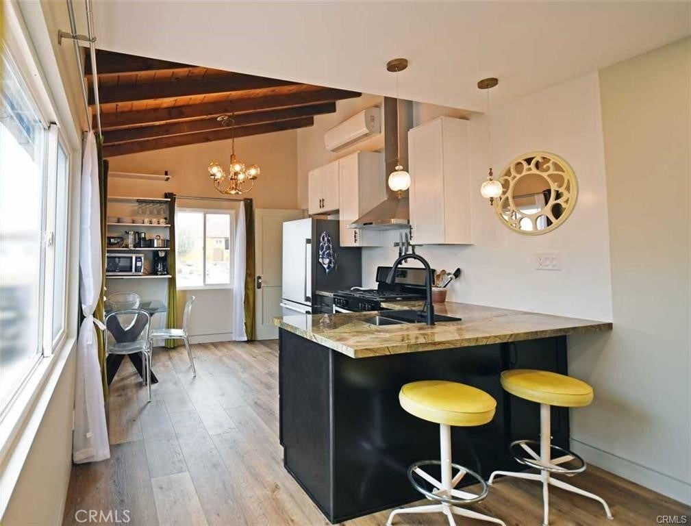 Photo of Listing #SR25215730