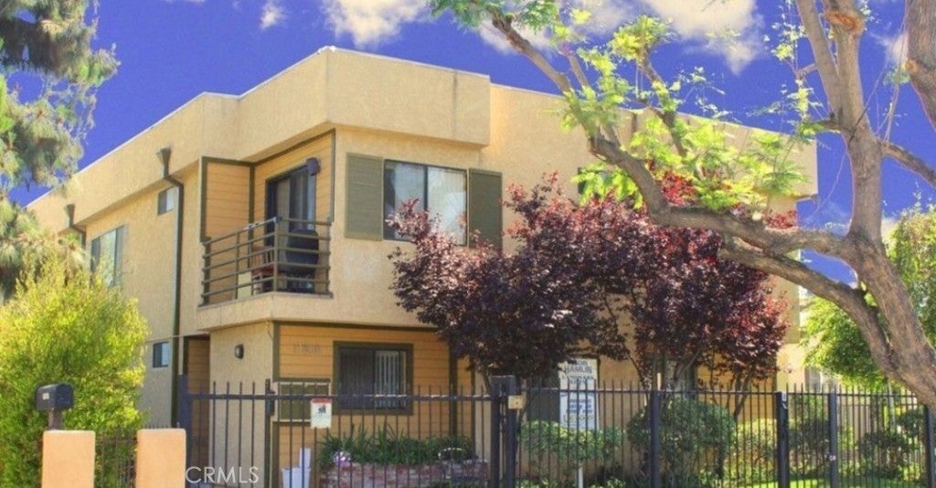 Photo of Listing #SR25207997