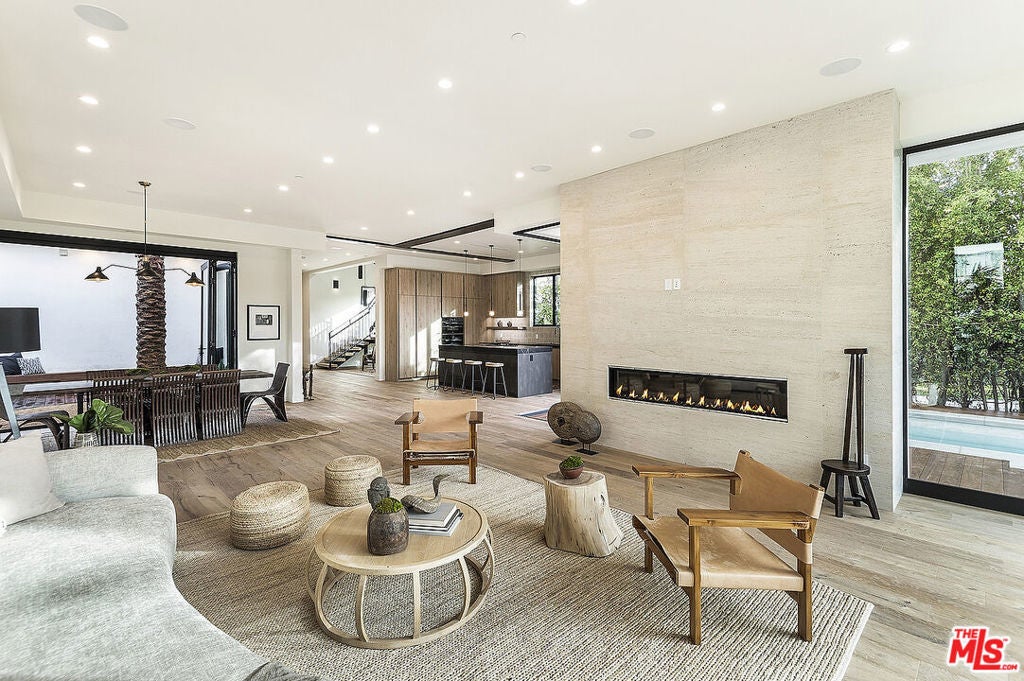 Photo of Listing #23334799