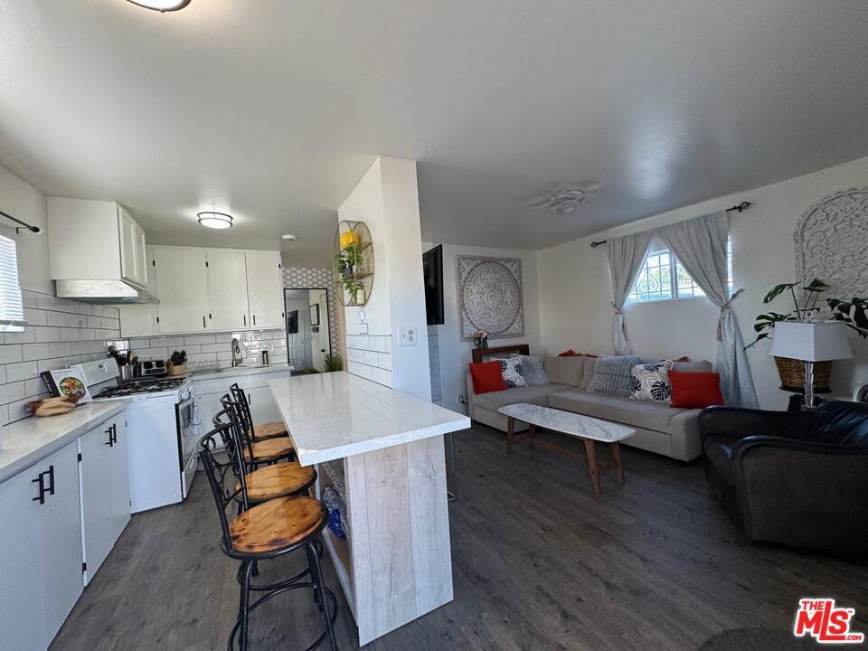 Photo of Listing #25591863