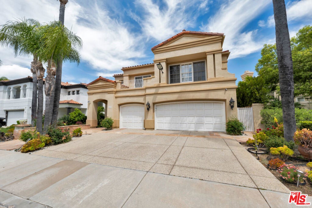 Photo of Listing #25588137