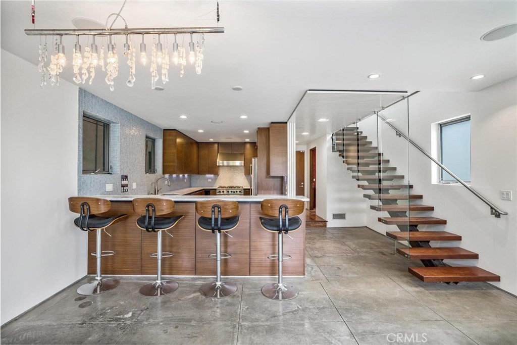 Photo of Listing #SR25218411