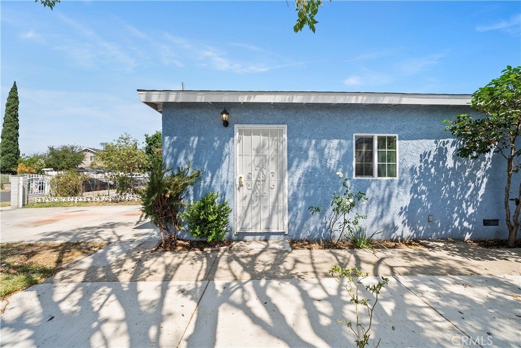 9796 Stanwin Avenue, Arleta