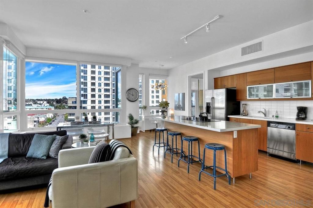 350 W Ash St # 804, San Diego