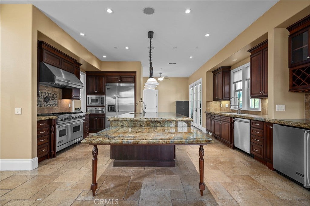 Photo of Listing #OC25217345