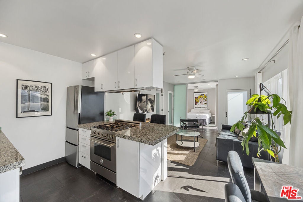 Photo of Listing #25593723