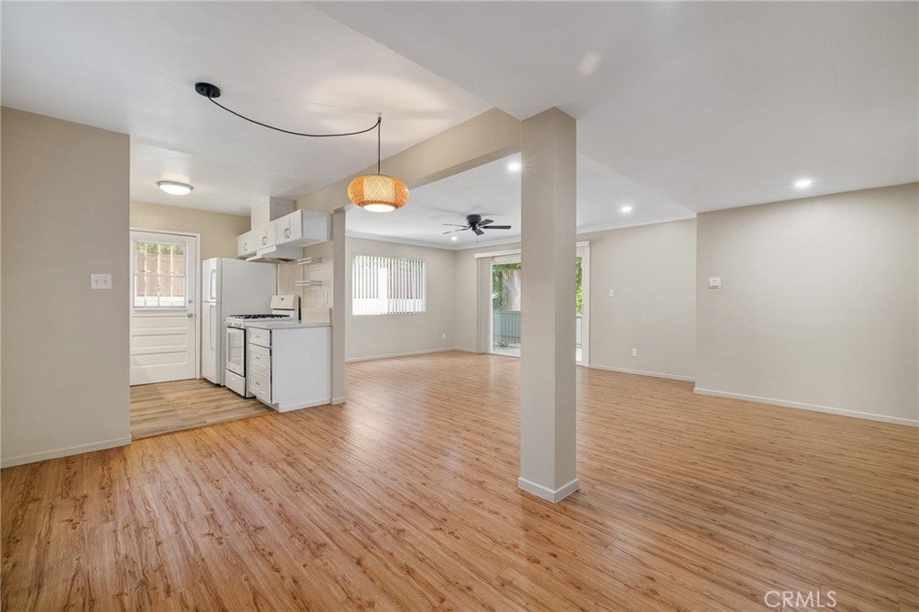 Photo of Listing #SR25208805