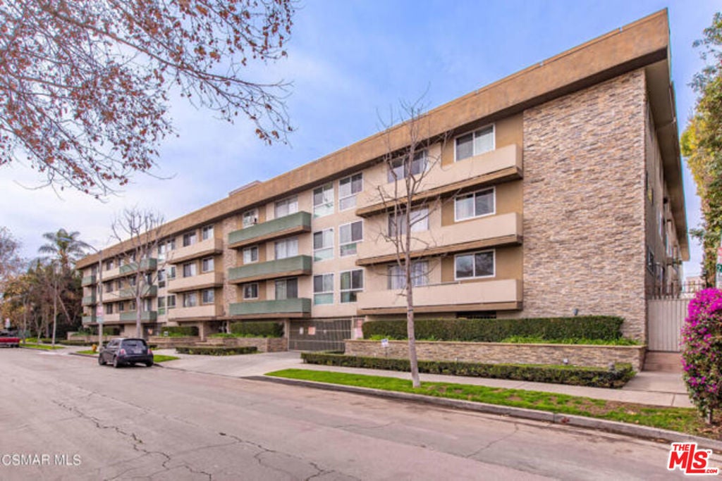 Photo of Listing #25595213