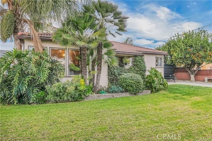 Photo of Listing #SR25221618