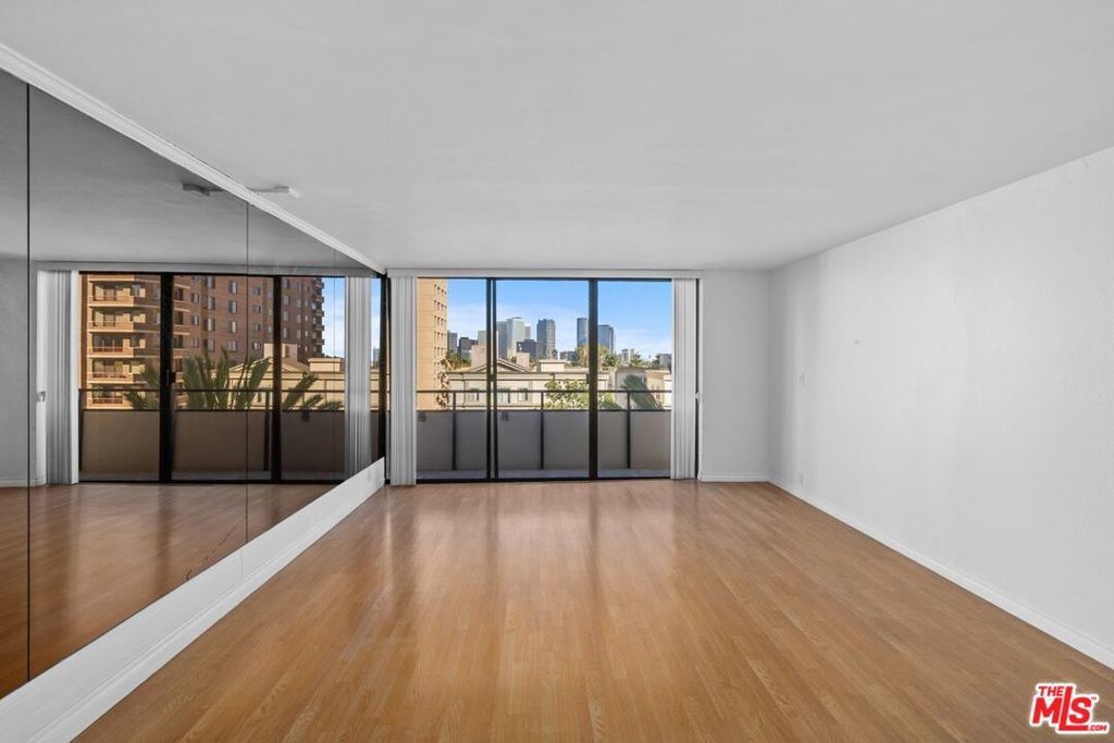 Photo of Listing #25595515