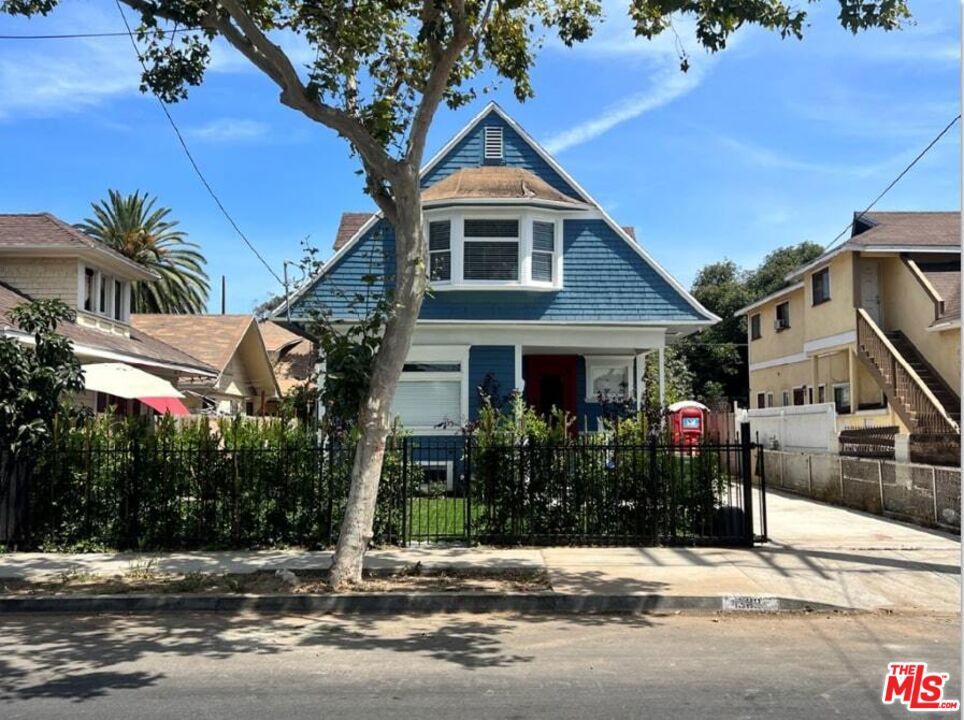 Photo of Listing #25595803