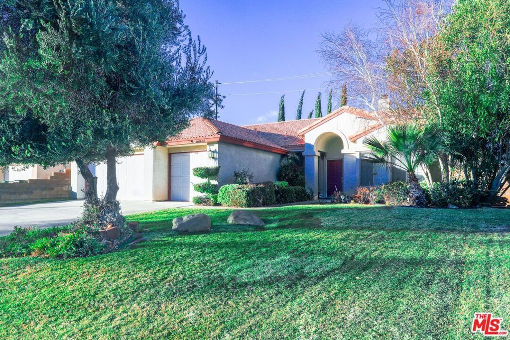 Photo of Listing #25596189