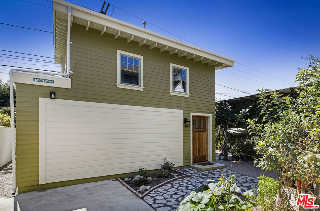 Photo of Listing #25596287