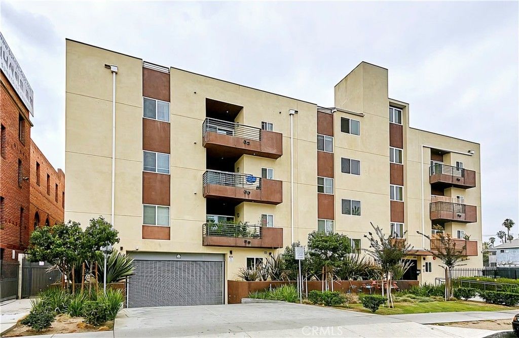 1167 S Hoover Street, Los Angeles