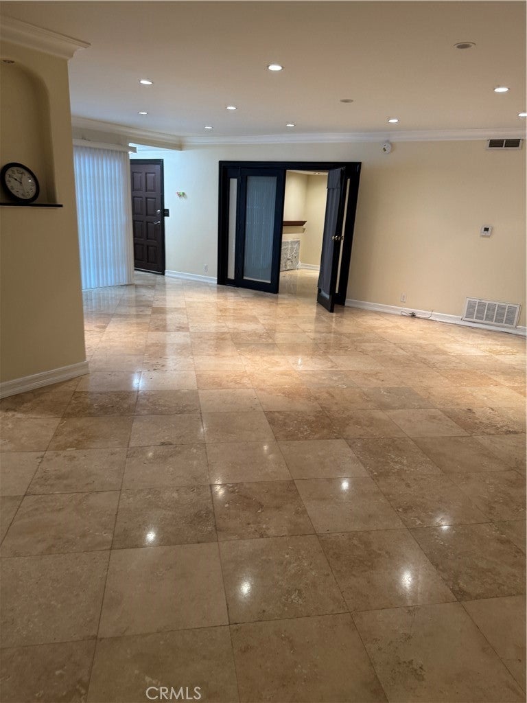 Photo of Listing #SR25225716