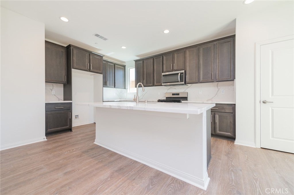 Photo of Listing #OC25226151