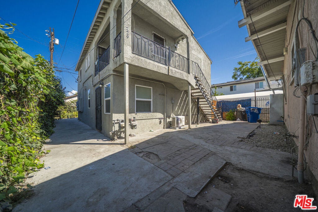 Photo of Listing #25598213