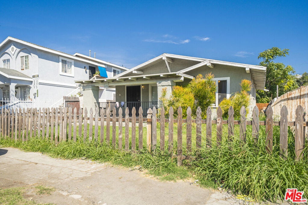 Photo of Listing #25598213