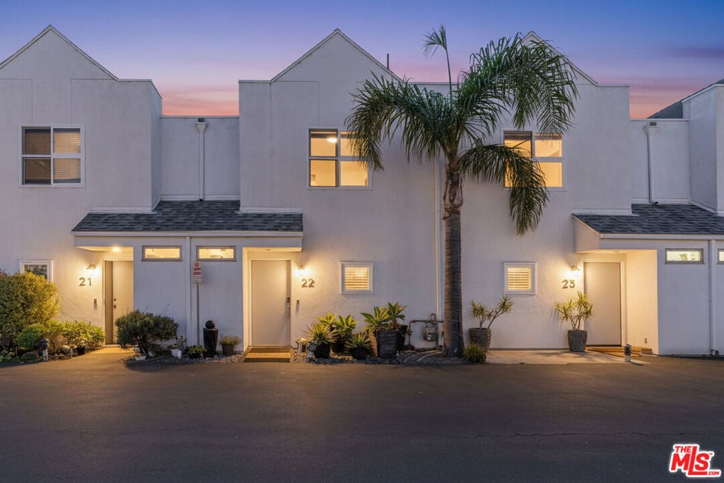 Photo of Listing #25597859