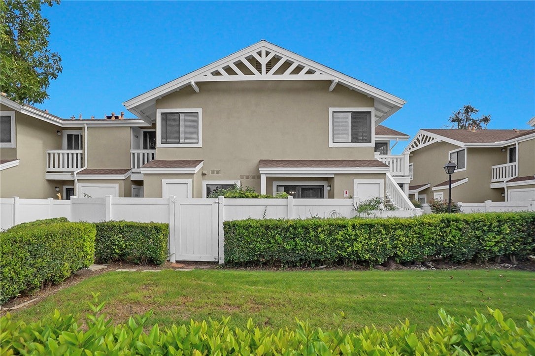 Photo of Listing #OC25228492