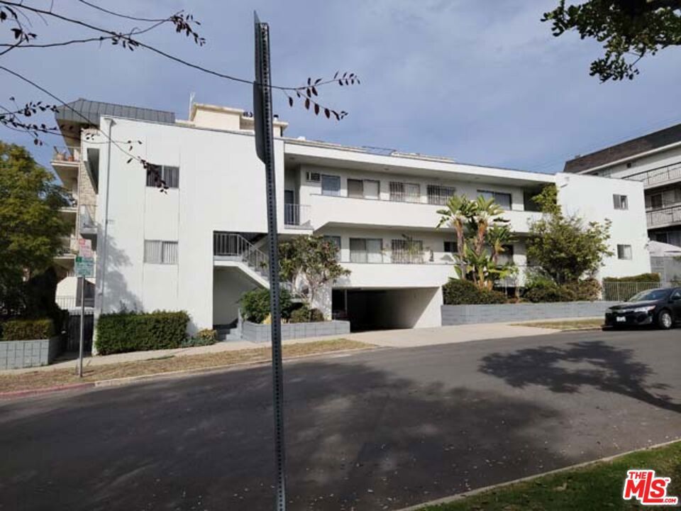 Photo of Listing #25592533