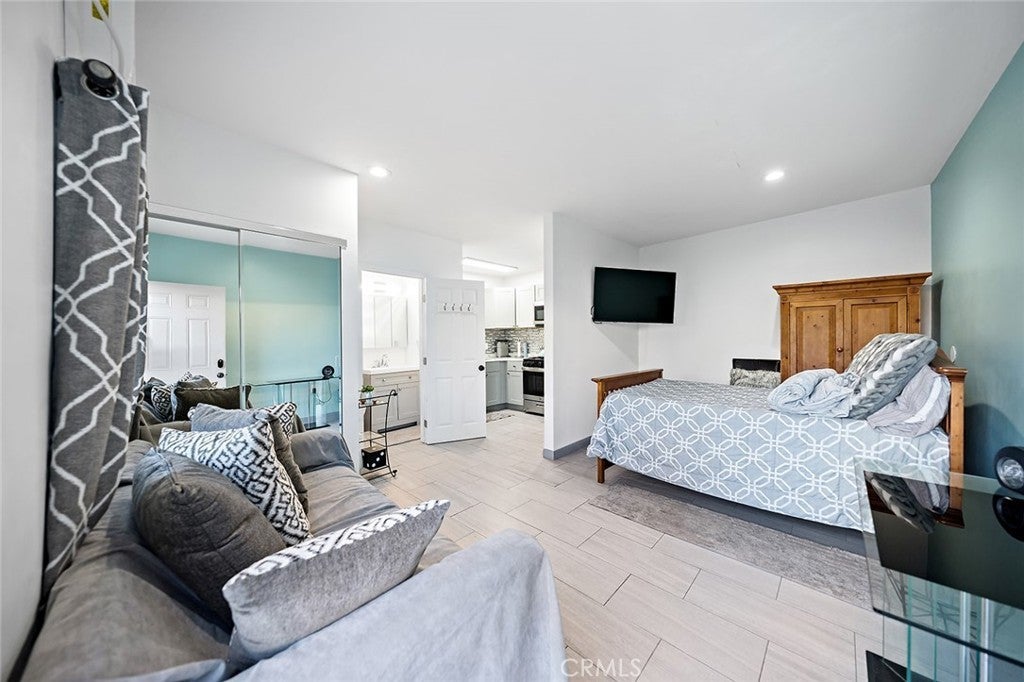 Photo of Listing #DW25228822