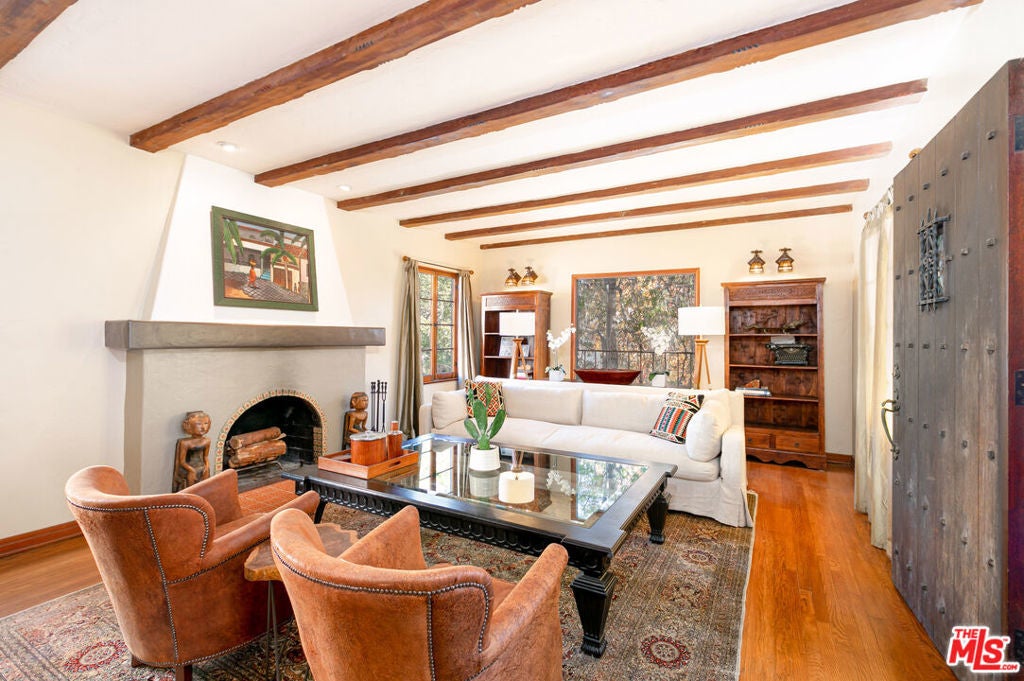 Photo of Listing #25598879