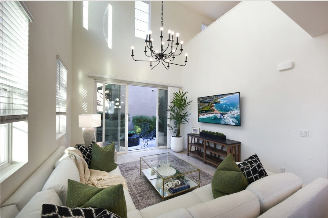 Photo of Listing #OC25229377