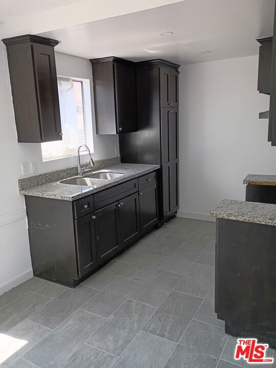 Photo of Listing #25599927