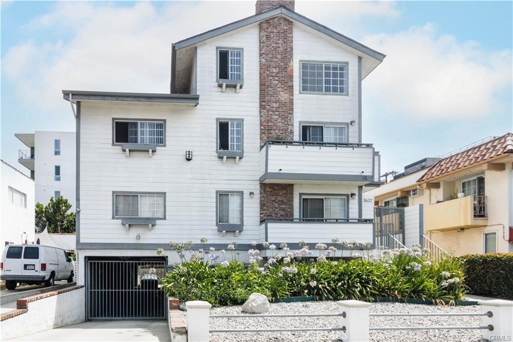 Photo of Listing #IV25228937