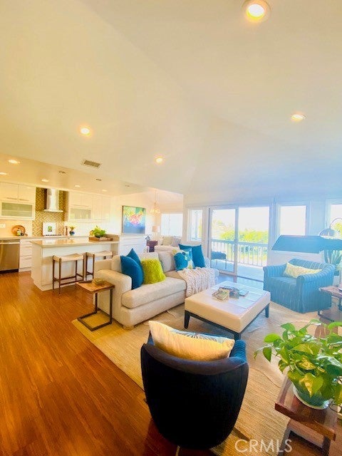 820 Gardenia Way, Corona Del Mar
