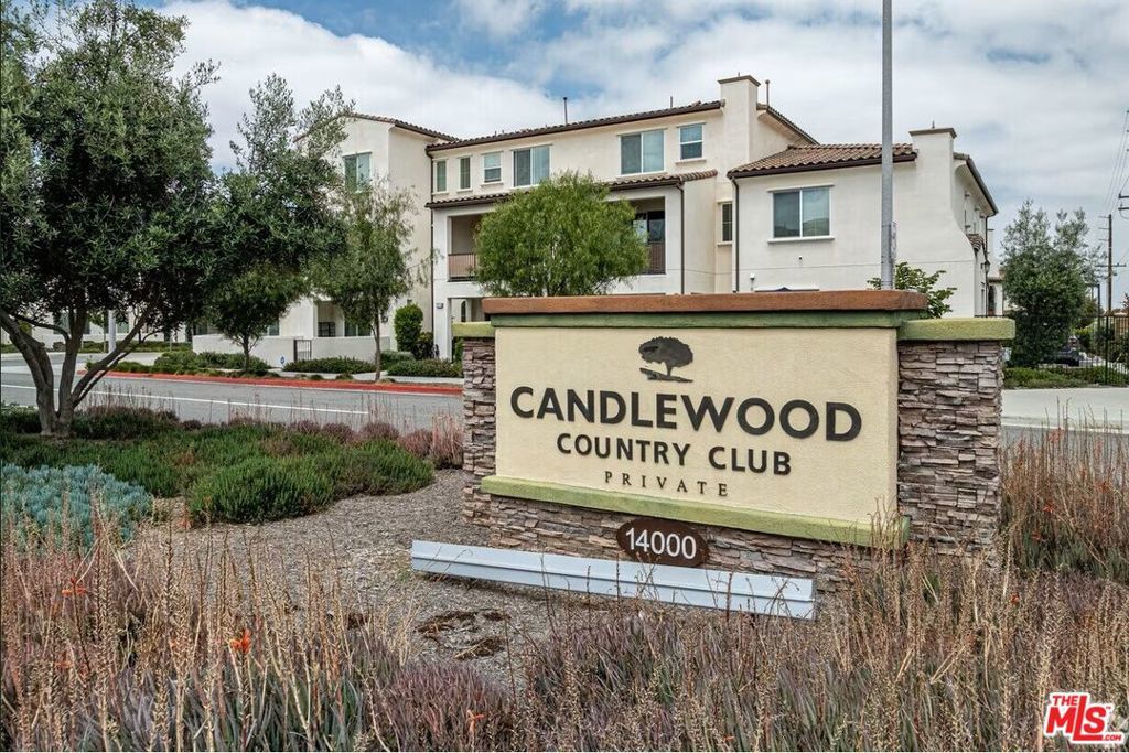 Photo of Listing #25599765