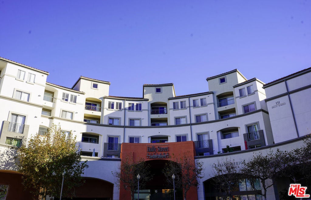 Photo of Listing #25600699