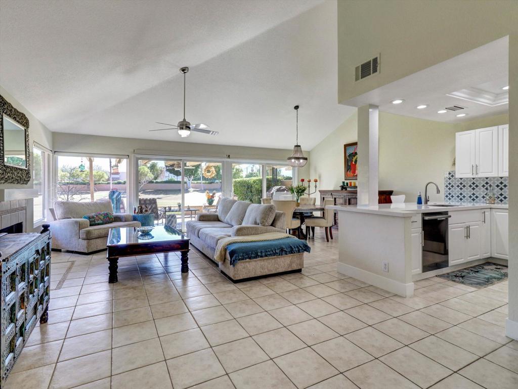 Photo of Listing #219136323DA