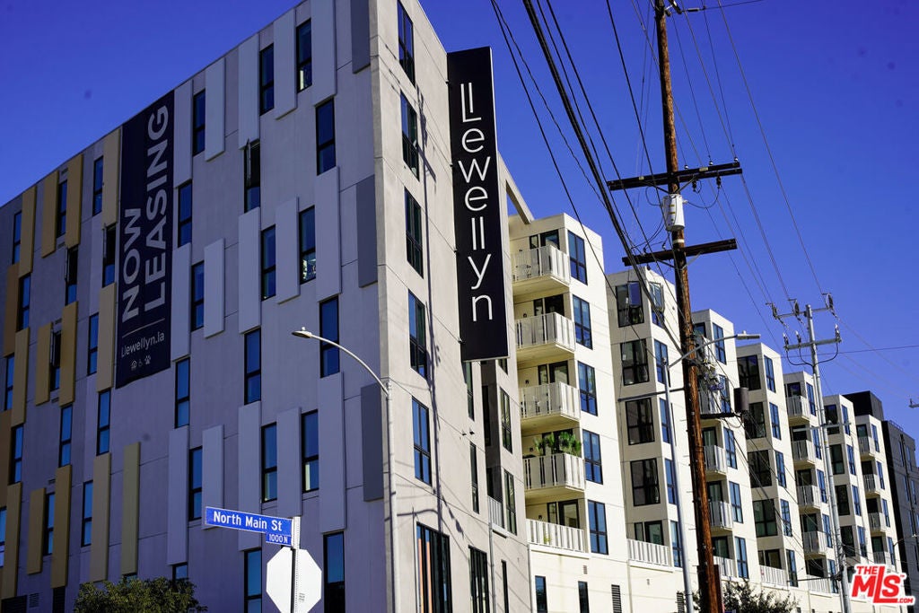 Photo of Listing #25601101