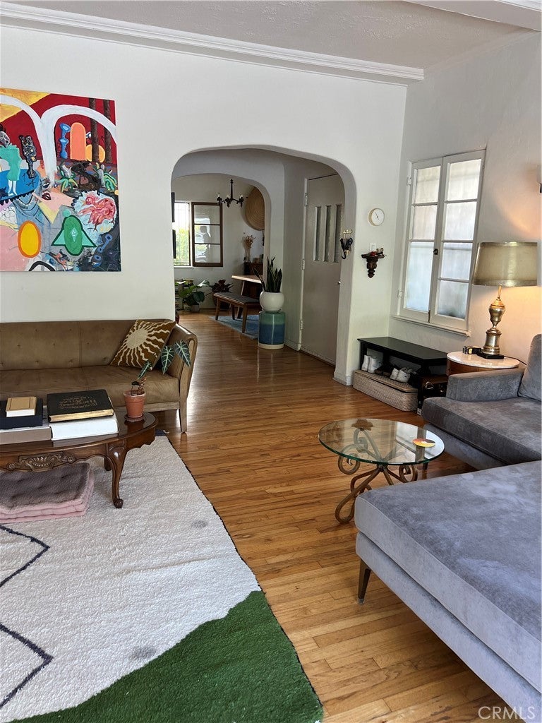 Photo of Listing #SR25232640