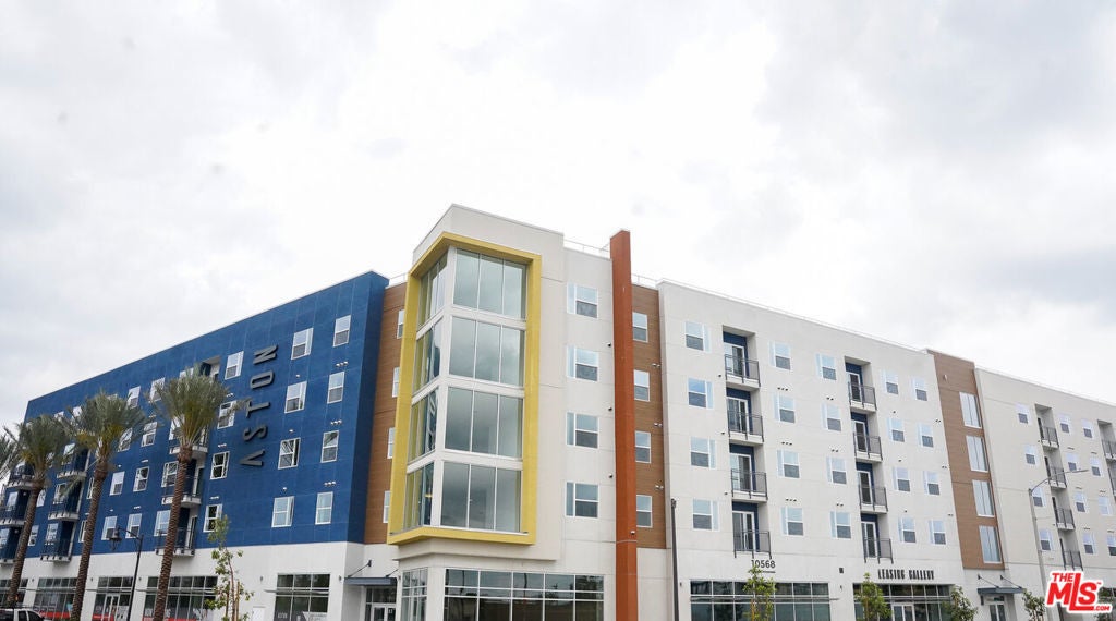 Photo of Listing #25601657