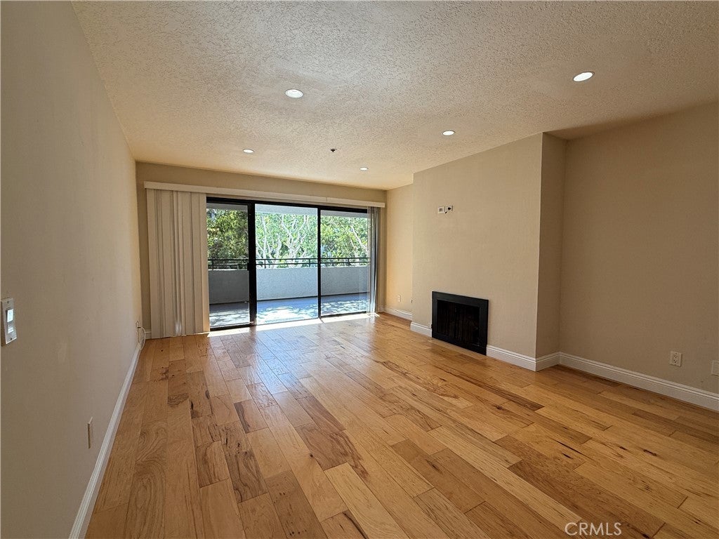 Photo of Listing #NP25232865