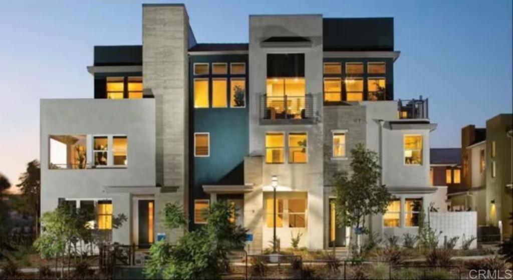 Photo of Listing #PTP2507594