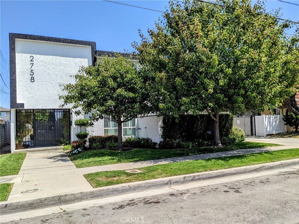 Photo of Listing #PW25231241