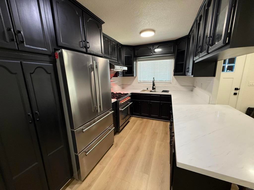 Photo of Listing #PTP2507599