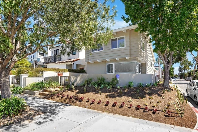 500 Larkspur Avenue, Corona Del Mar