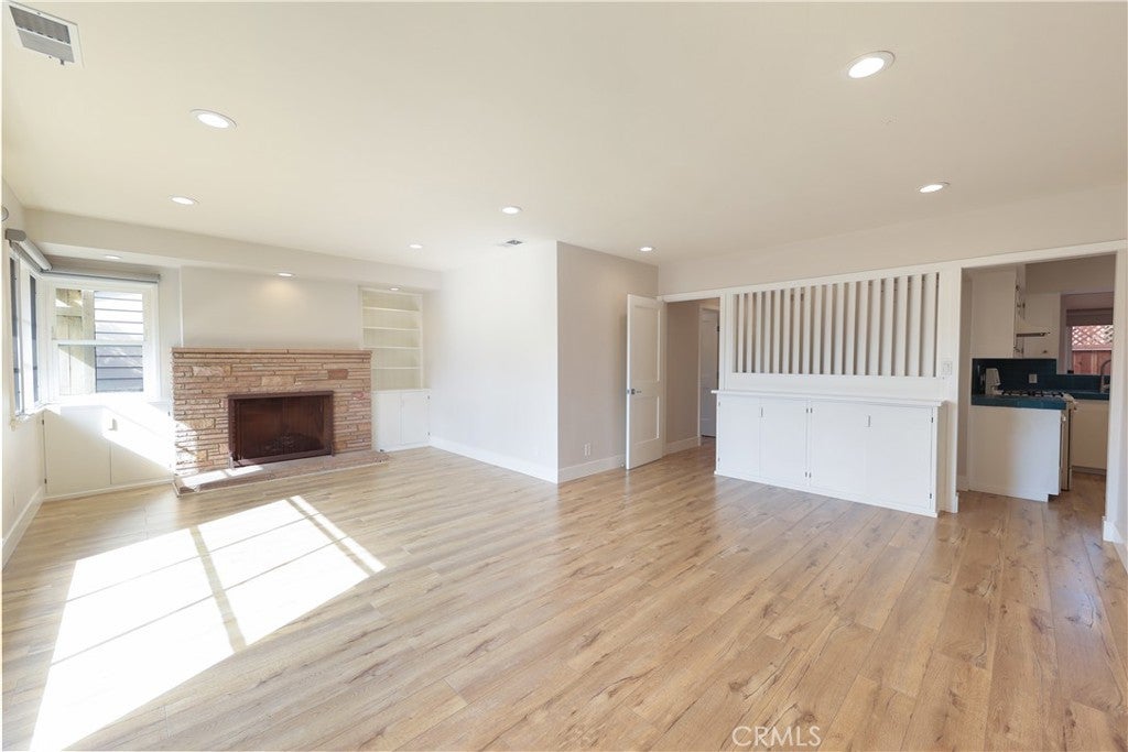 Photo of Listing #LG25233364