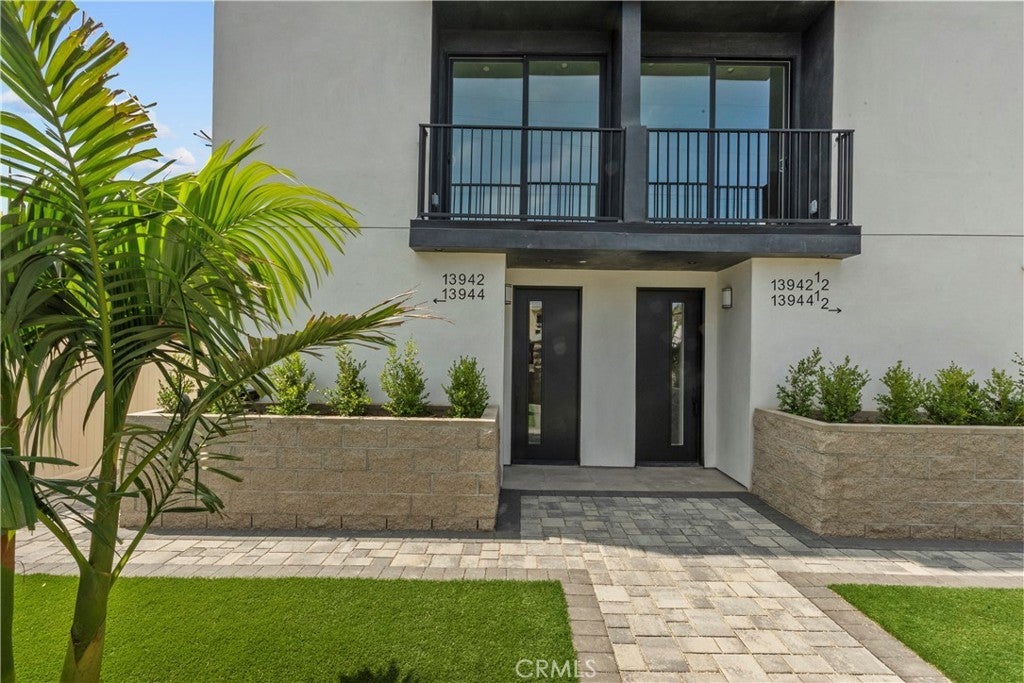 Photo of Listing #SR25235206