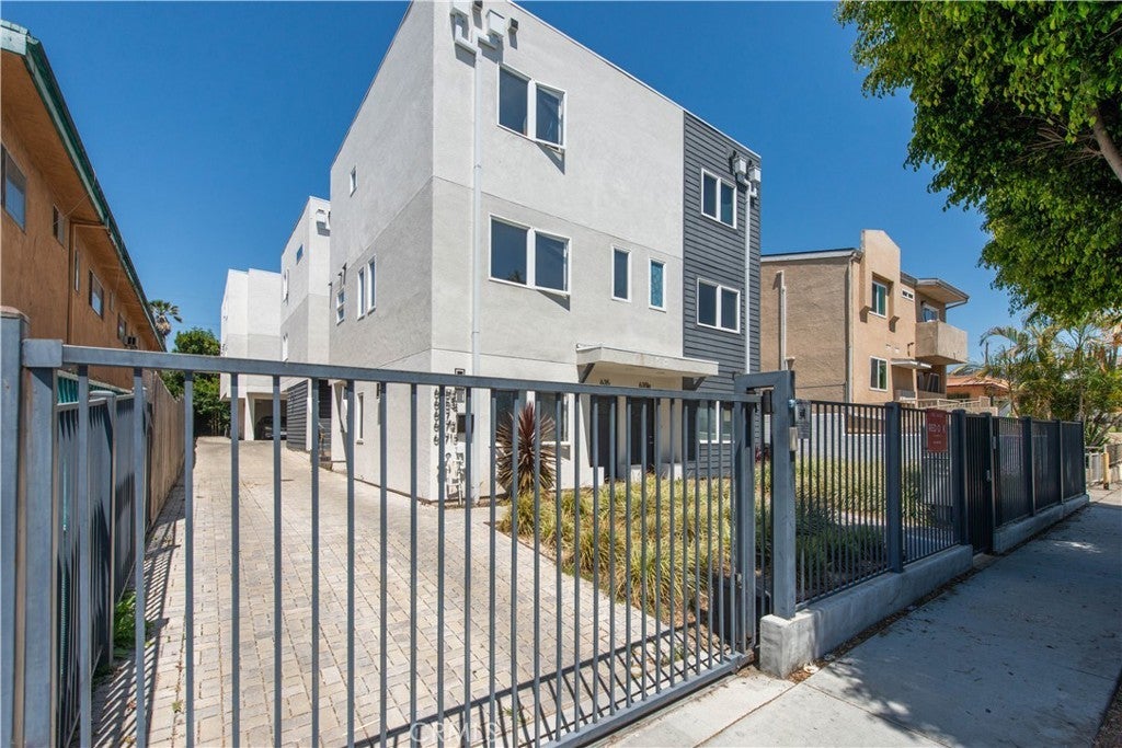 Photo of Listing #SR25227438